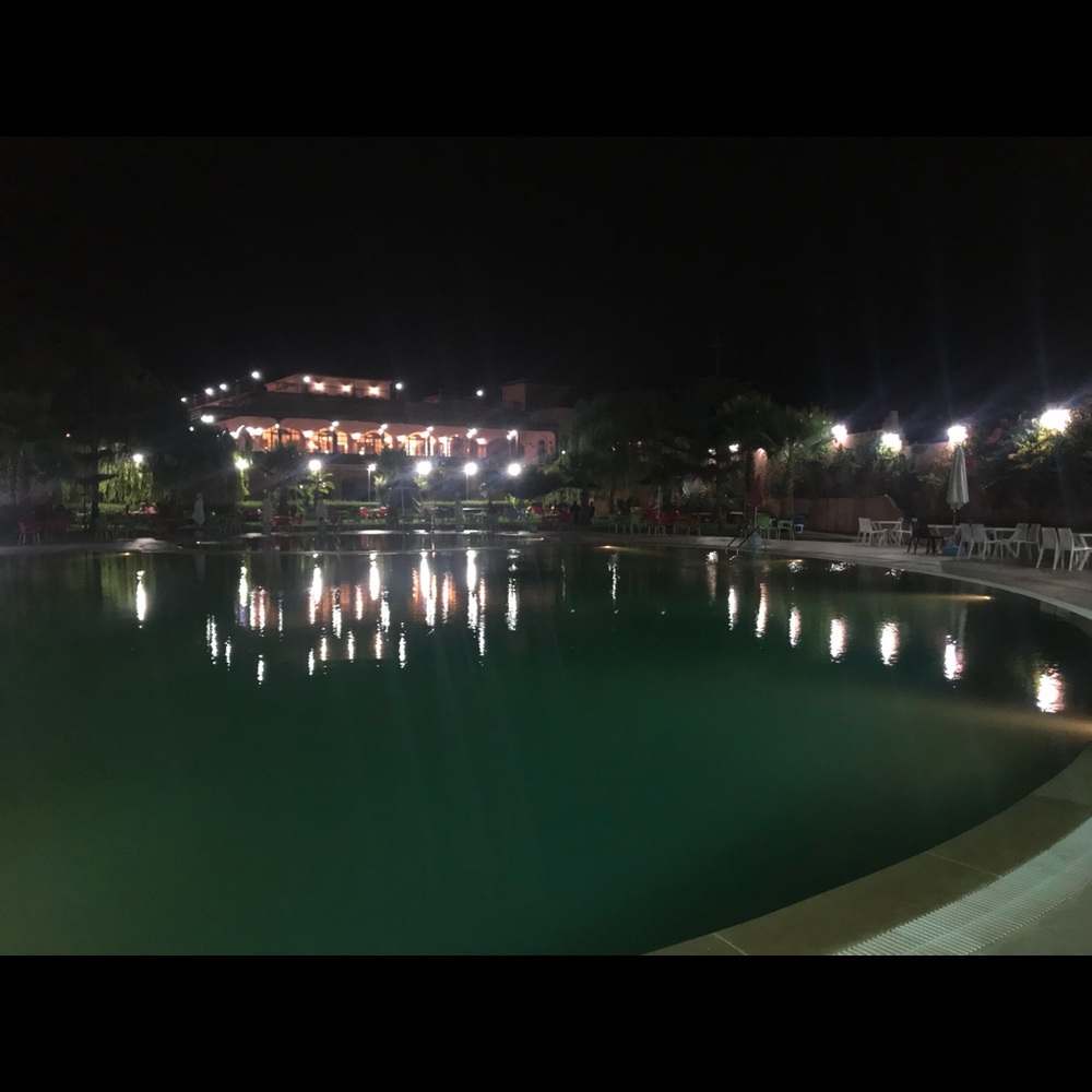 Meet your Posher, Majda